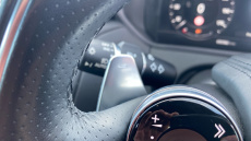 Land Rover Range Rover Velar 3.0 D300 R-Dynamic HSE 5dr Auto Diesel Estate